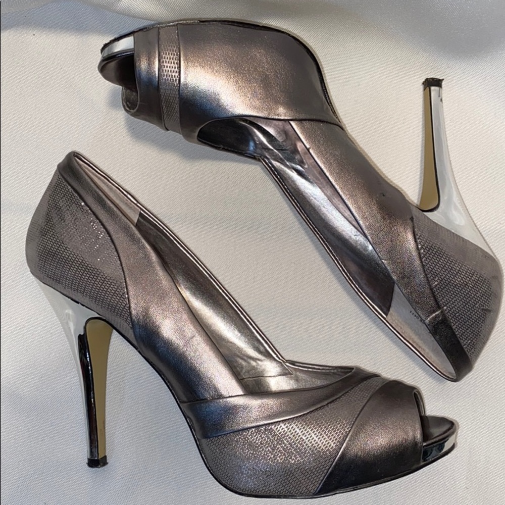 Nine West Transit Pewter Leather Heels - Picture 3 of 8